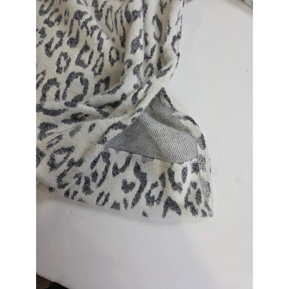 Chico's Leopard Print Cozy Mock Neck Sweater Size 3/XL - Picture 5 of 7
